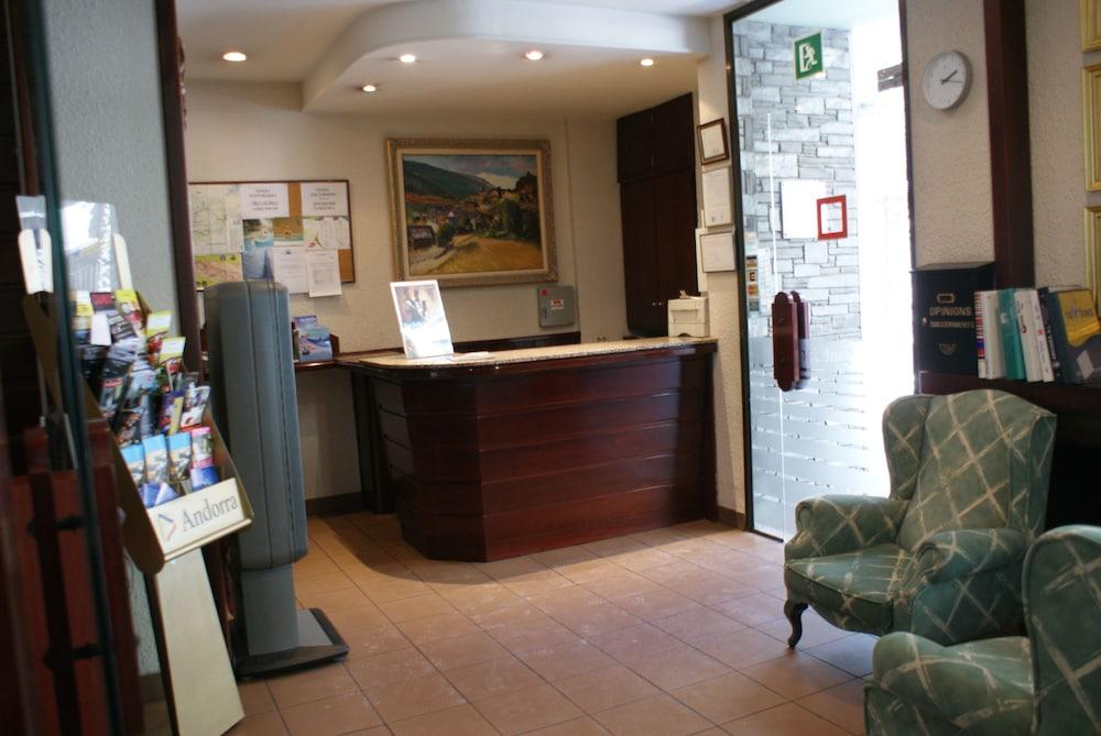 Hotel Sant Jordi By Alegria Andorra la Vella Exterior photo