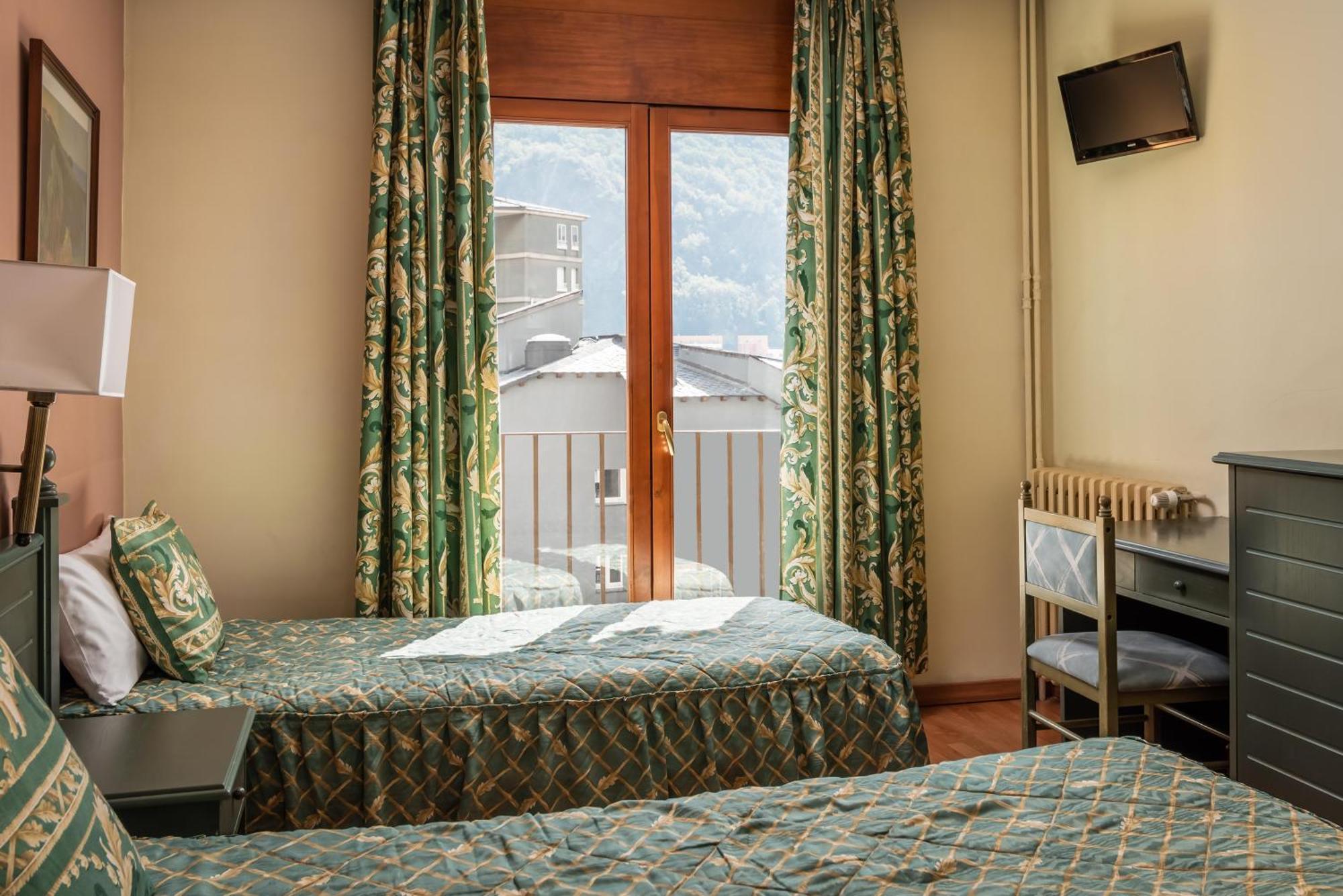 Hotel Sant Jordi By Alegria Andorra la Vella Exterior photo