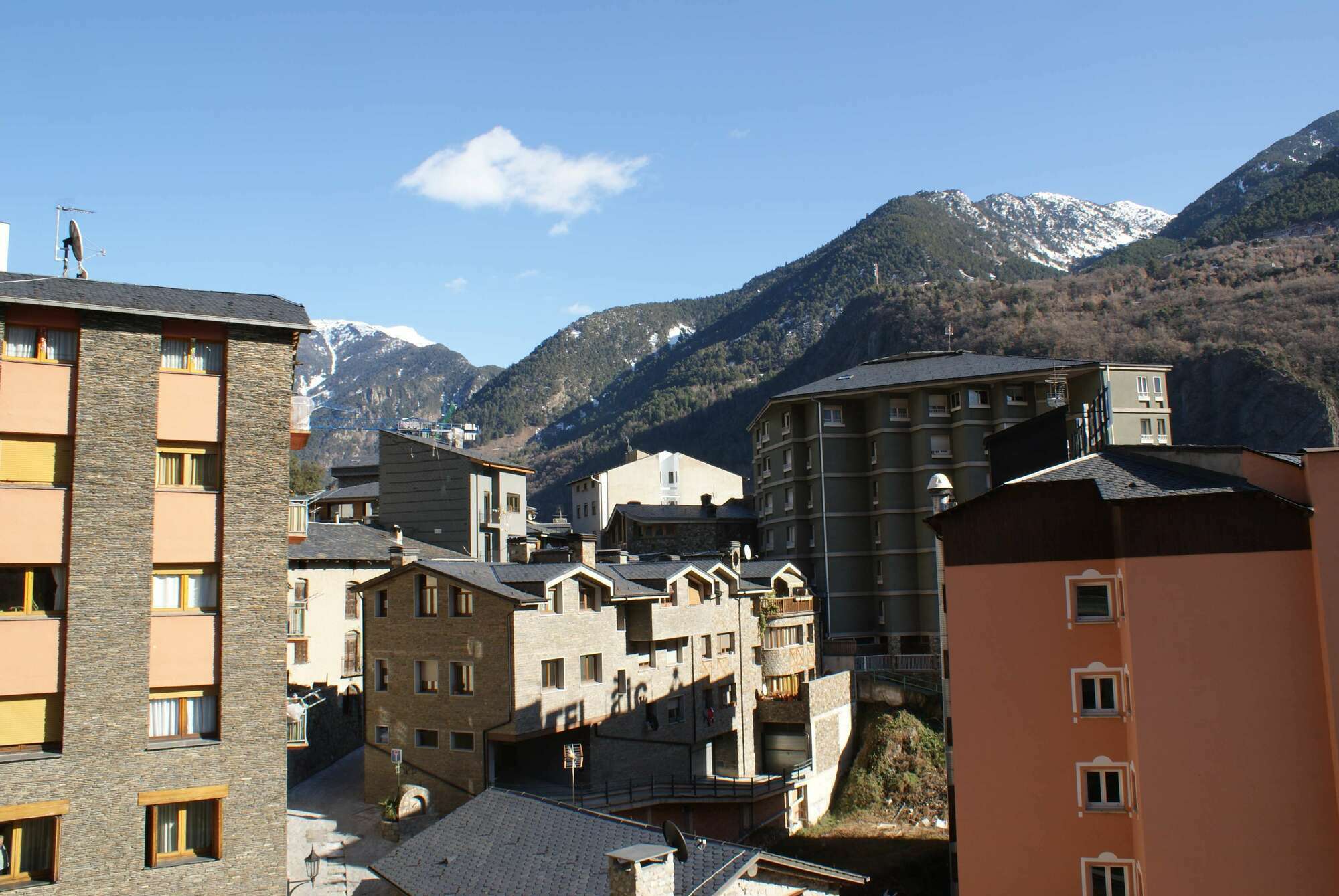Hotel Sant Jordi By Alegria Andorra la Vella Exterior photo